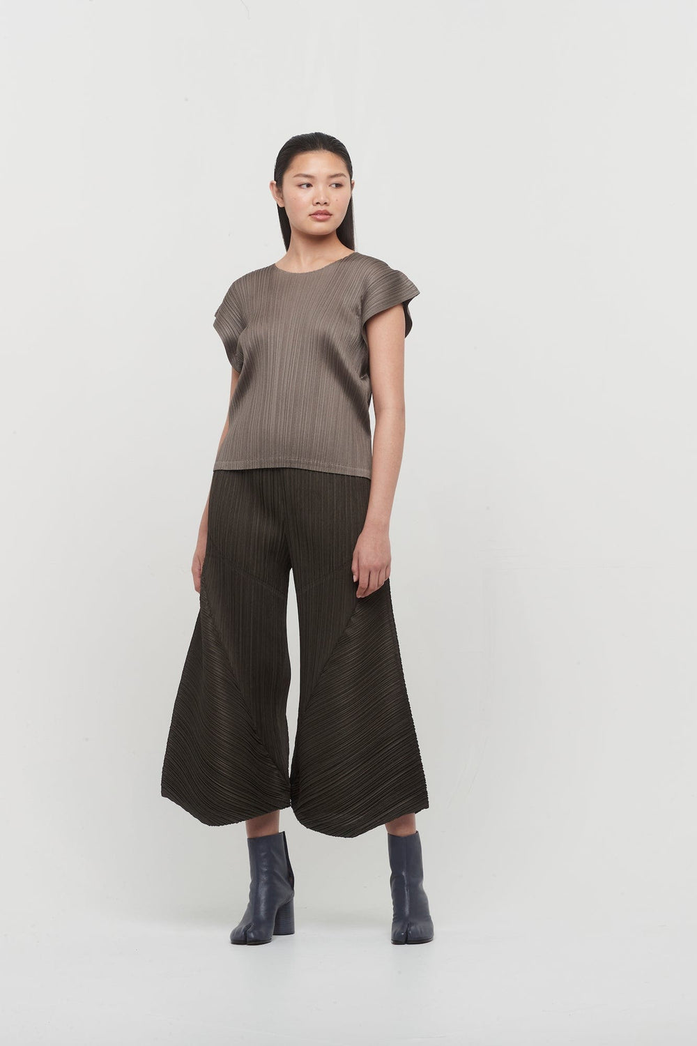 Pleats Please Issey Miyake Thicker Bottoms 2 in Khaki – Antidote 