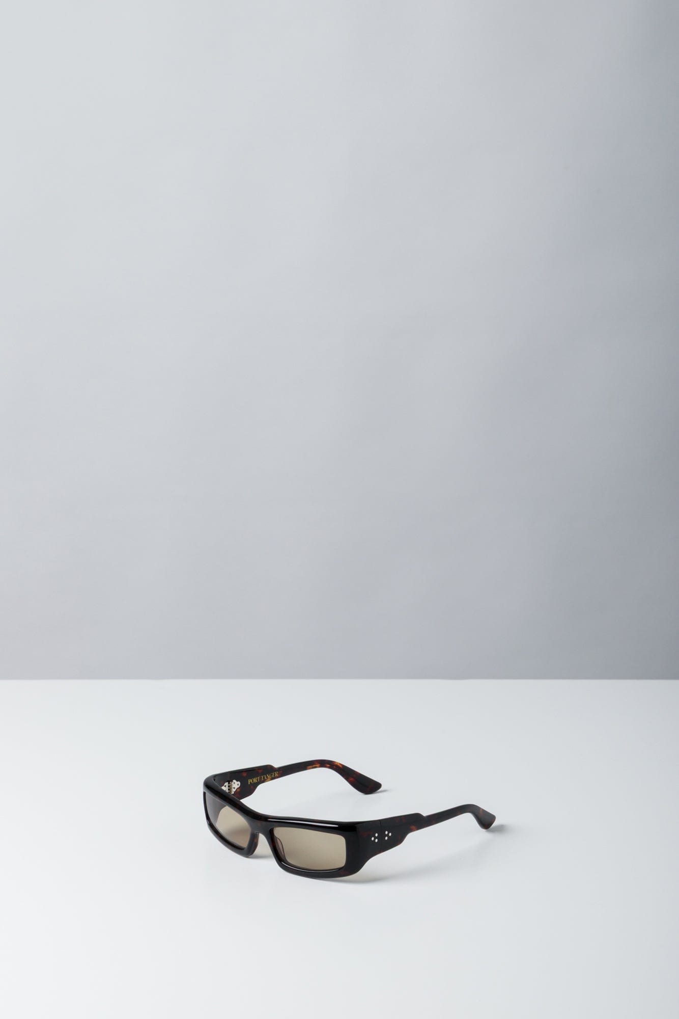 Port Tanger Daryan in Olive Lens