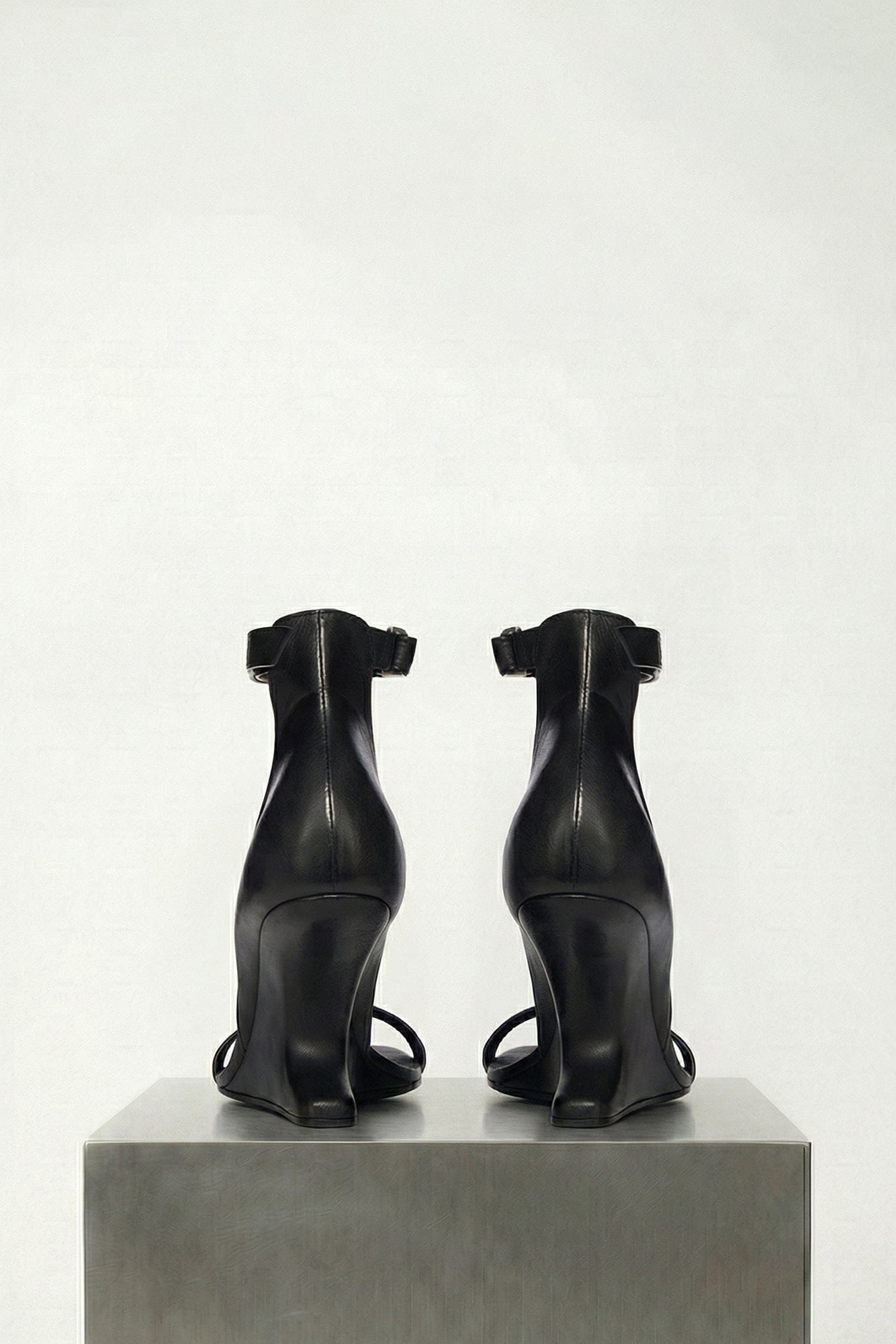 Rick Owens Cantilever Sandal in Black back