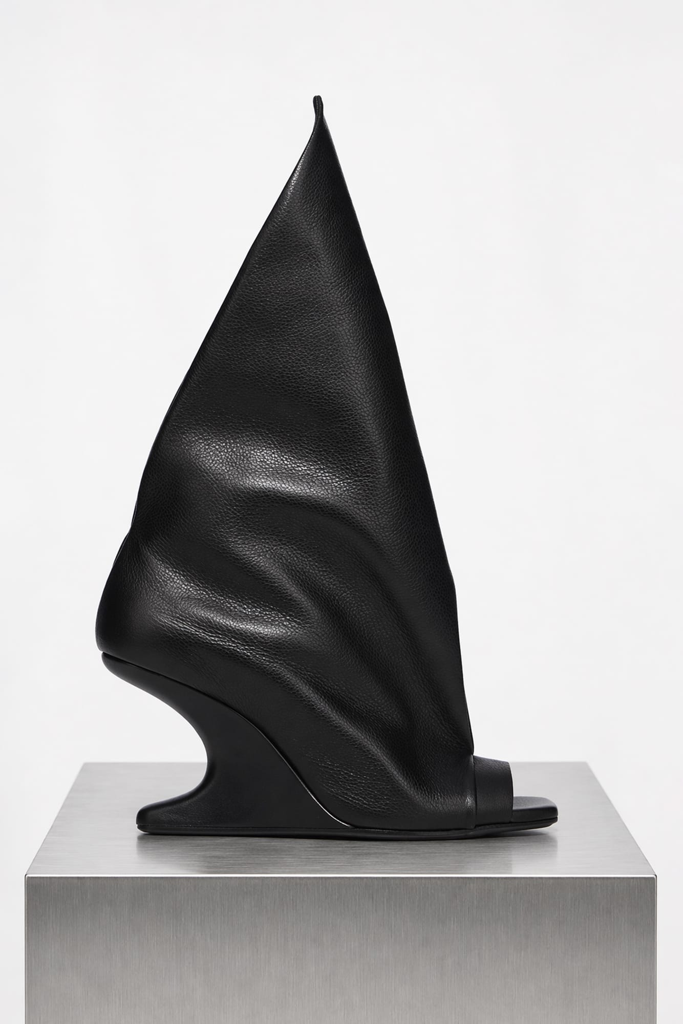 Rick Owens Cantilever Strutter Sandal in Black