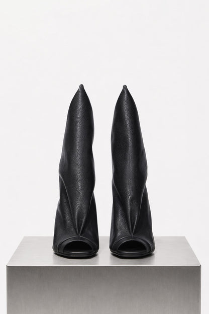 Rick Owens Cantilever Strutter Sandal in Black front