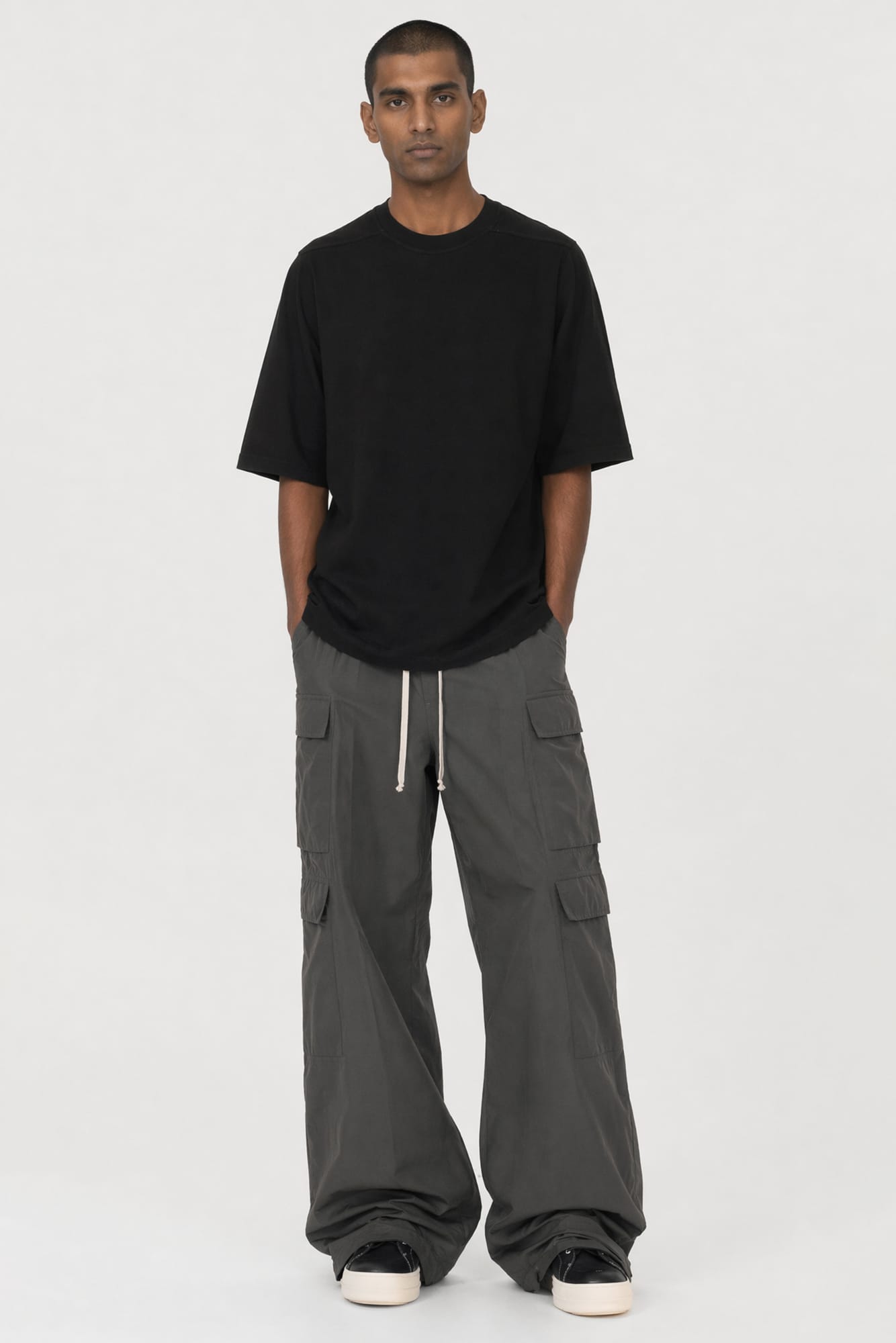 Rick Owens Mens Jumbo Short Sleeve T in Black full look