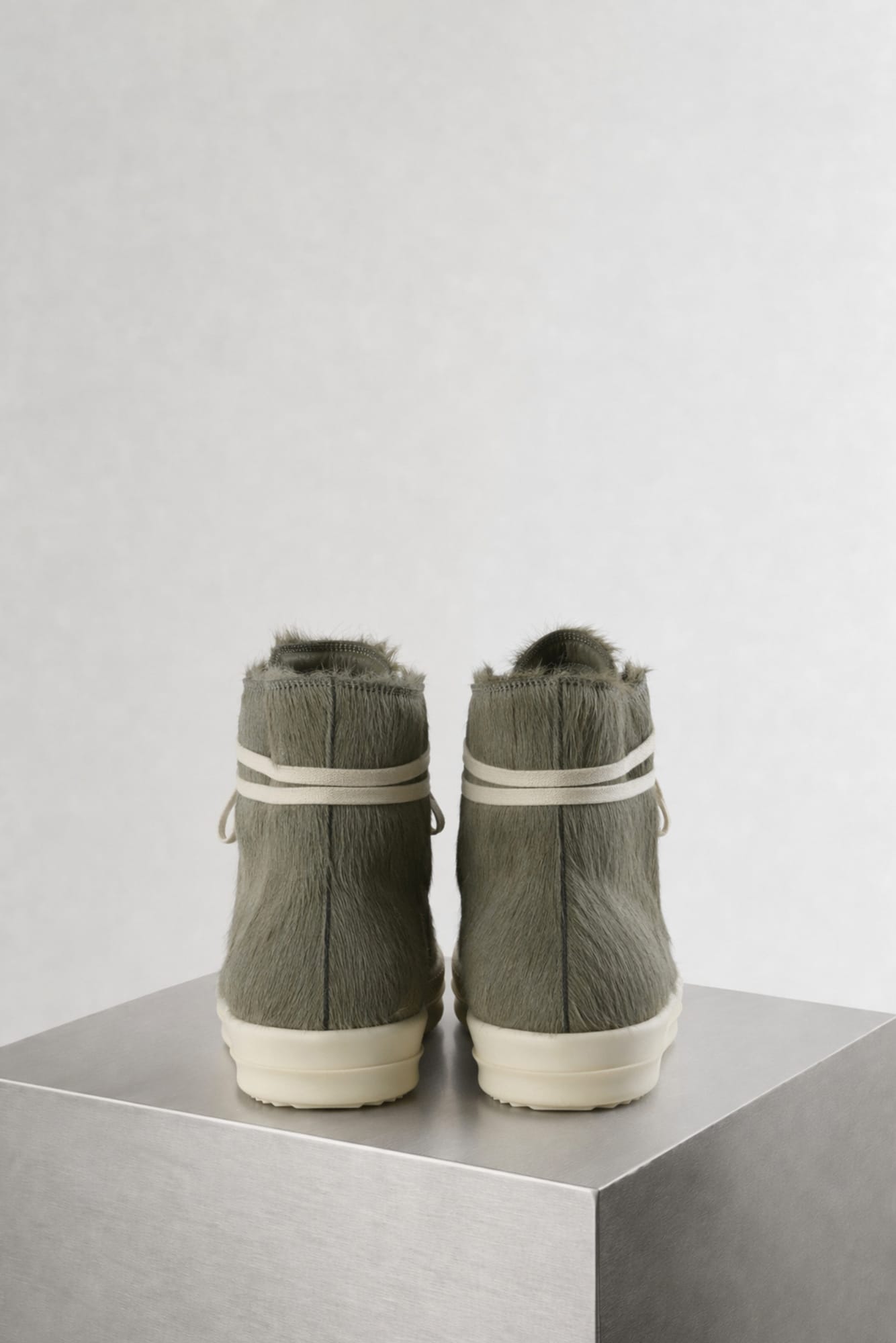 Rick Owens Sneaks in Dark Pearl/Milk back