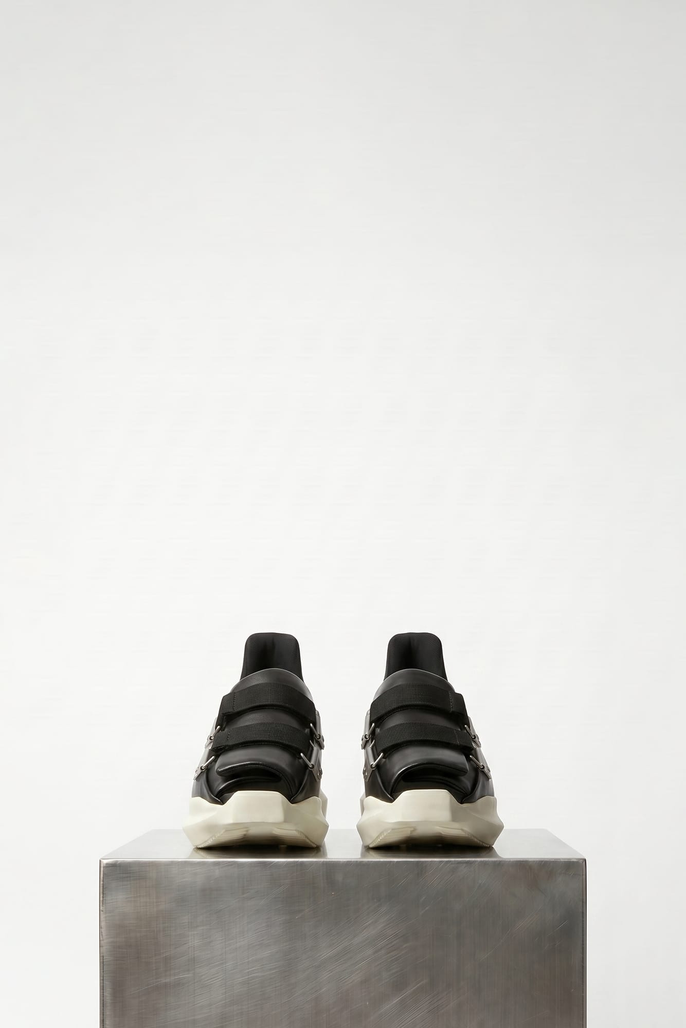 Rick Owens Temple Geth Sneakers in Black front