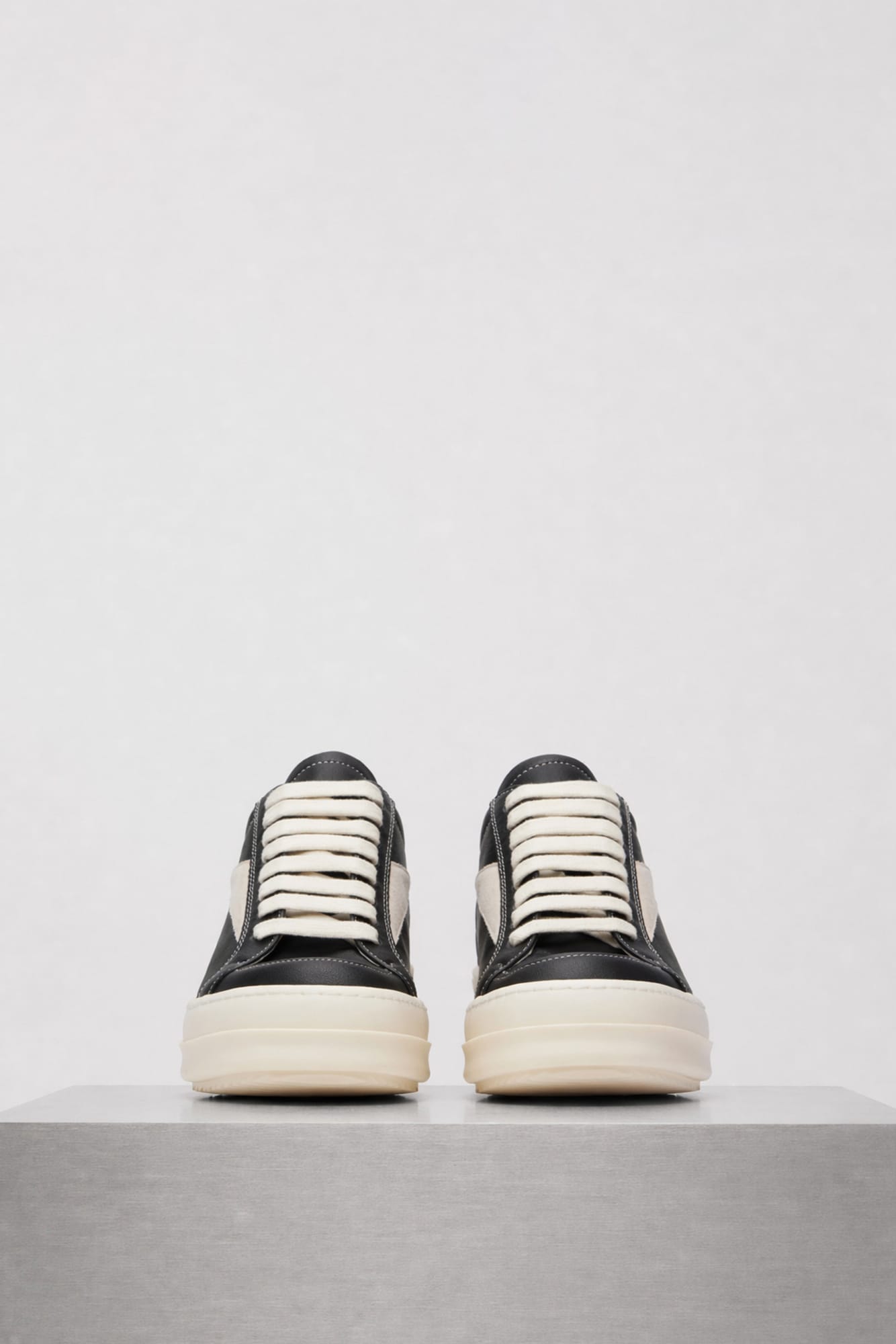 Rick Owens Vintage Sneakers in Black/Milk front