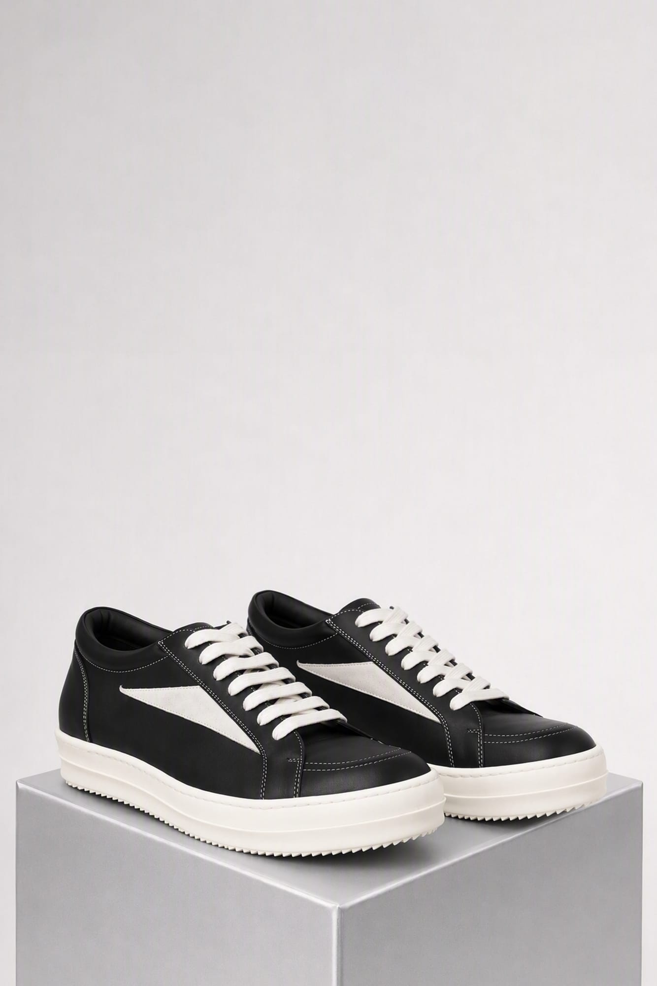 Rick Owens Vintage Sneaks in Black/Milk side