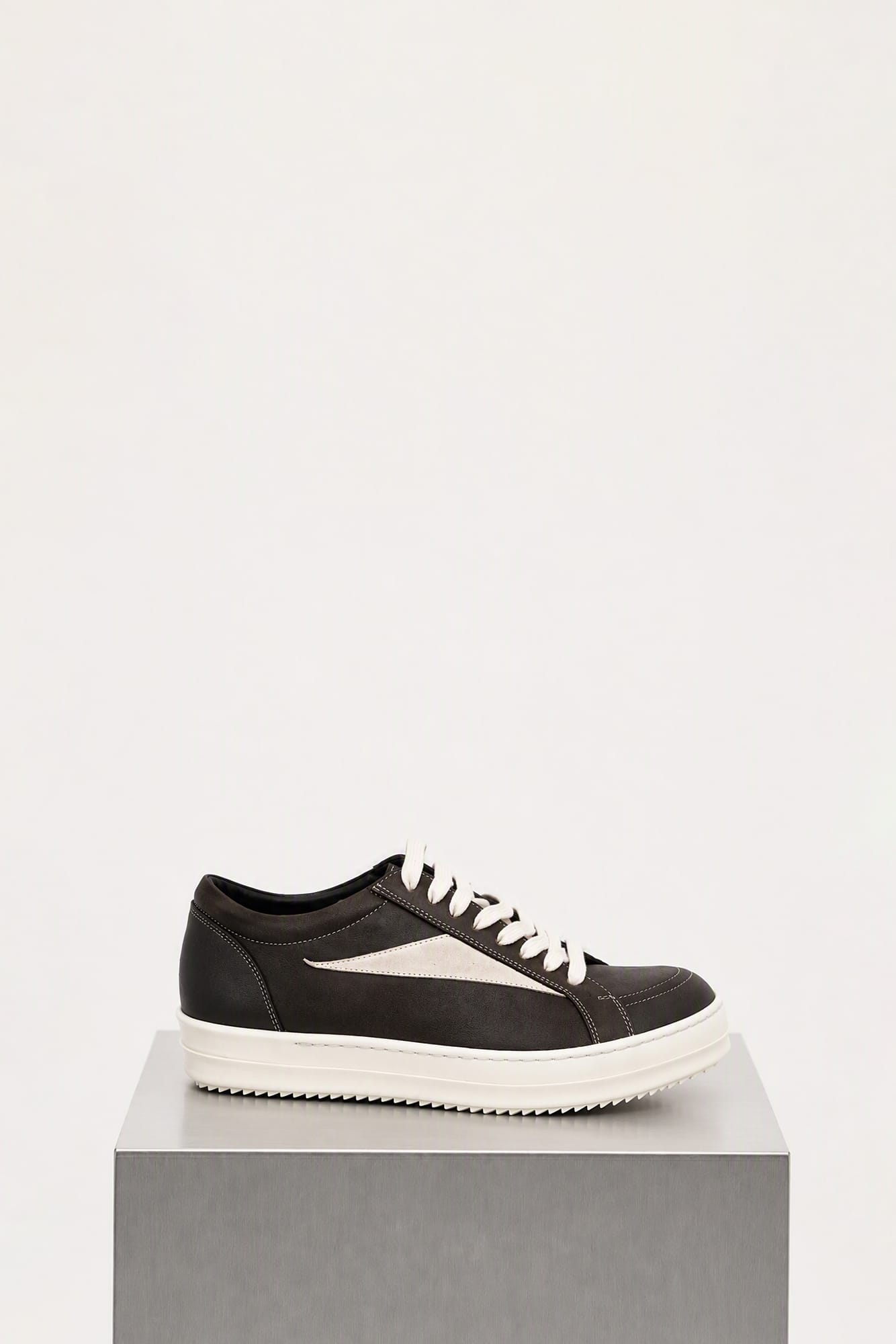 Rick Owens Vintage Sneaks in Washed Black