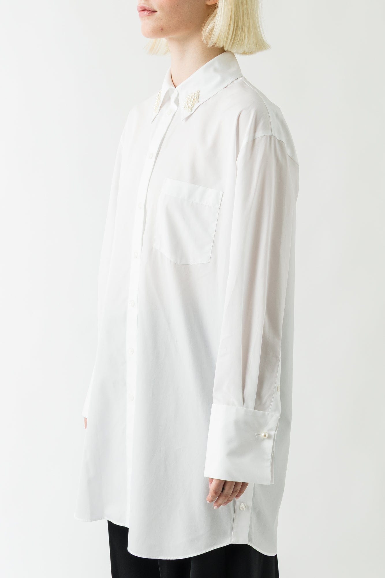 Simone Rocha Elongated Embroidered Button Shirt In White/Pearl