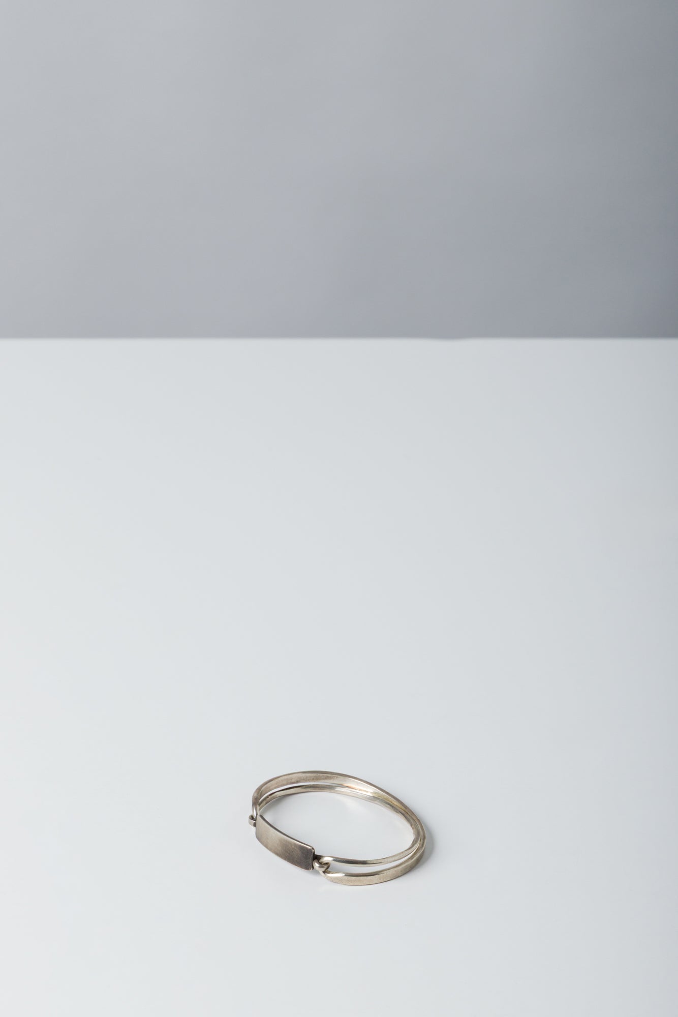 Werkstatt München Bracelet Flat Crossed side