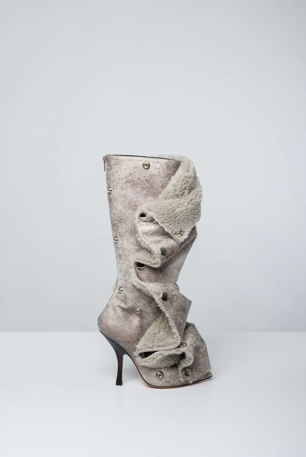 Y/Project Snap Boots in Light Grey – Antidote Fashion and Lifestyle
