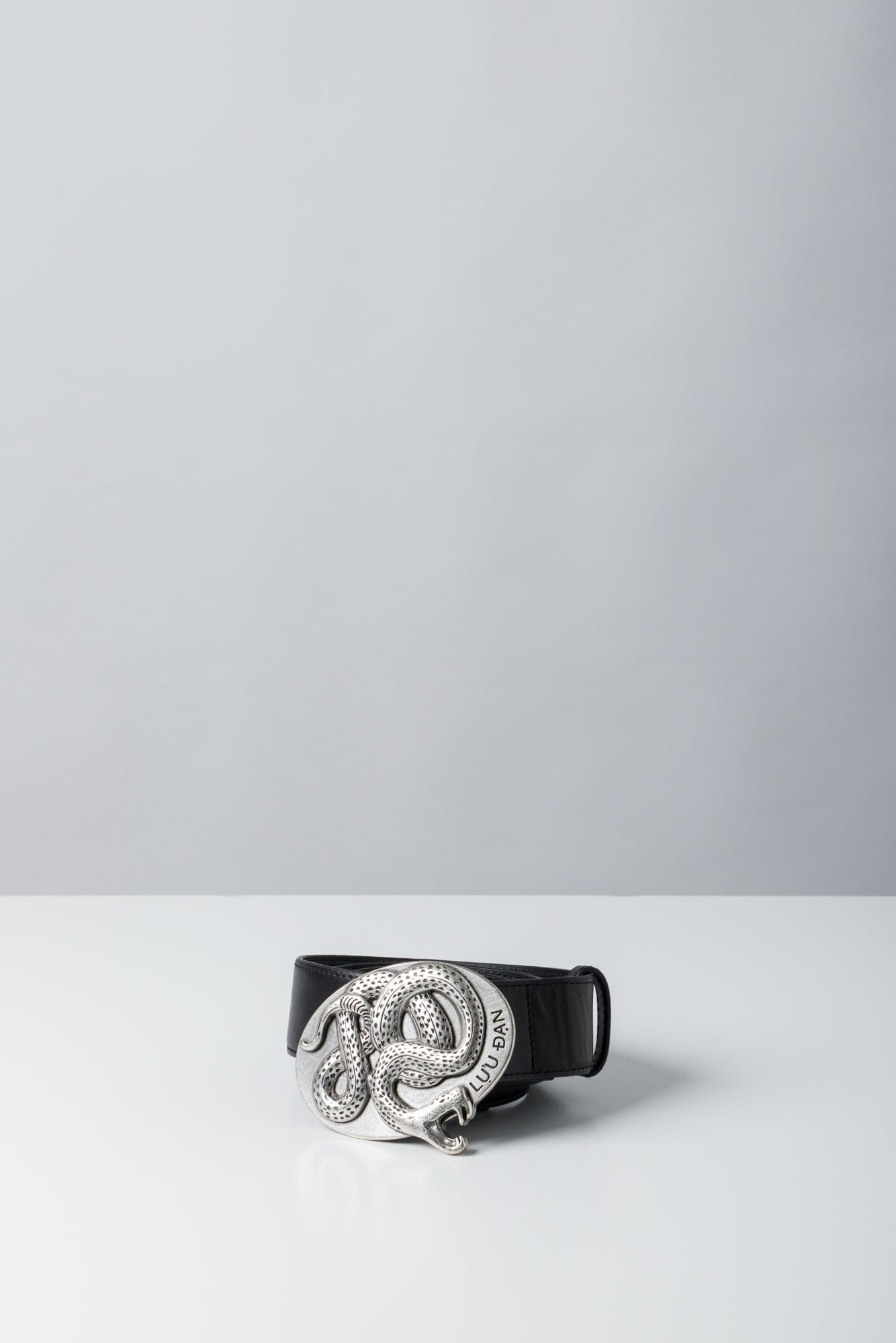 Lu'u Dan Twisted Snake Cowboy Belt in Black