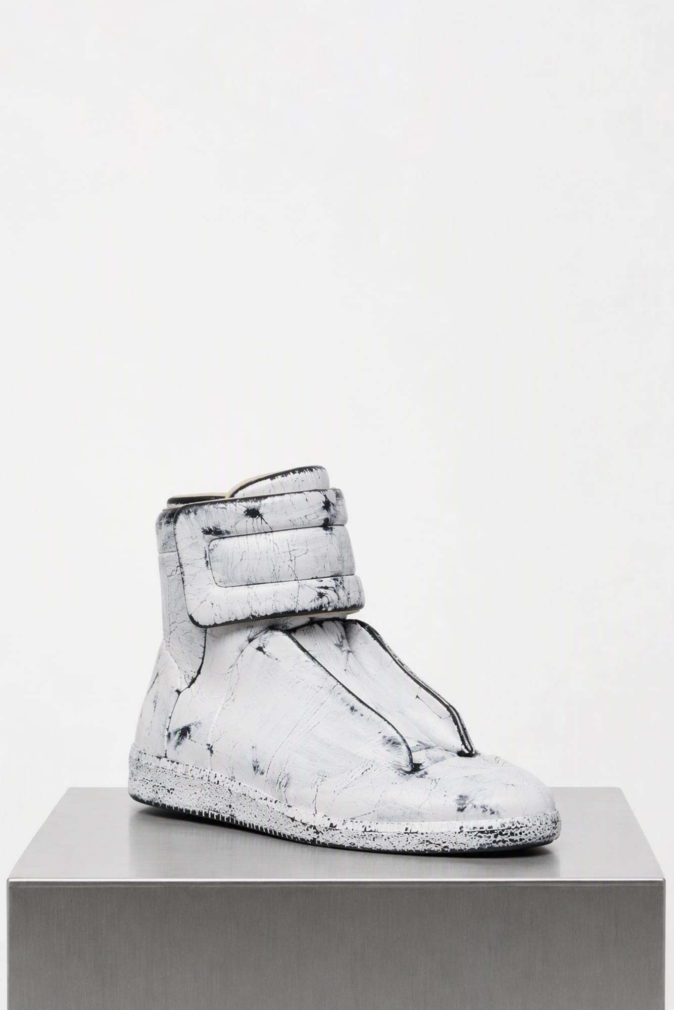 Maison Margiela Future Mid Top in Bianchetto side