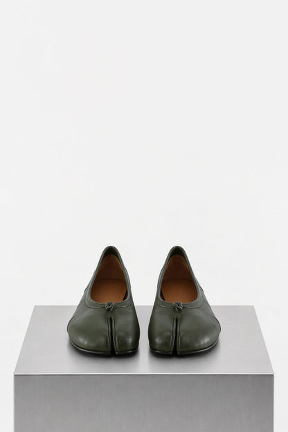 Maison Margiela Tabi Ballerina New in Green front