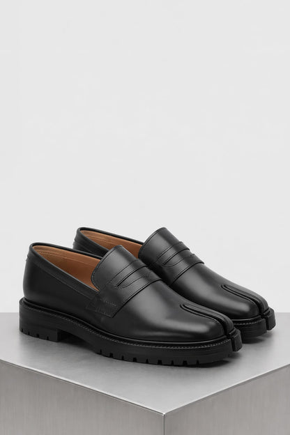 Maison Margiela Tabi County Loafer in Black side