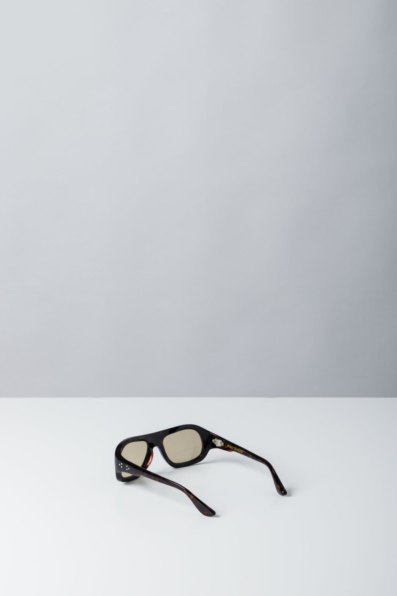 Port Tanger Gray in Olive Lens side