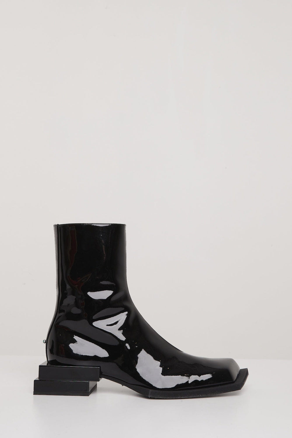 Steven boots online